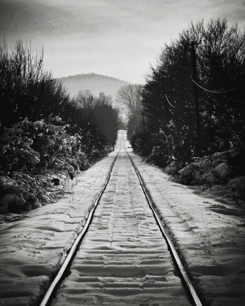#railway #winter #blackandwhite #artphotography #hungary...