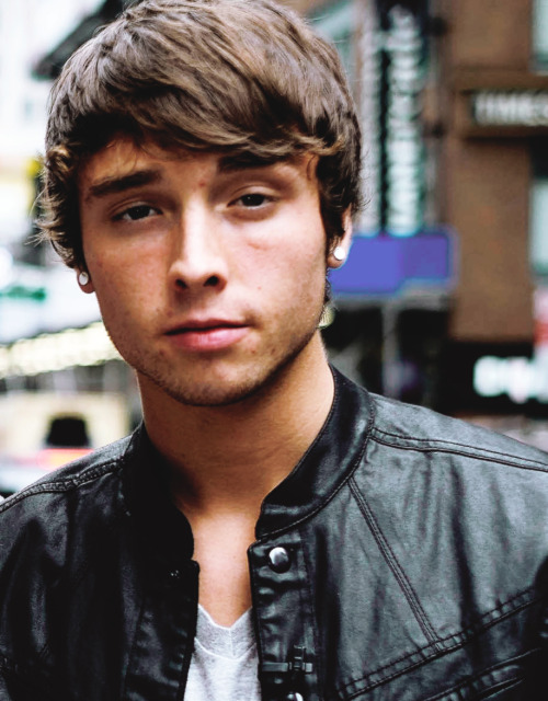 Wesley stromberg dating carly