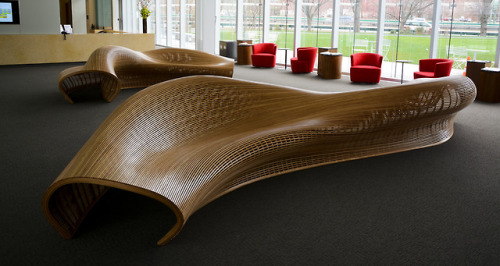 itscolossal - Sinuously Curved Benches Made with Thin Strips of...