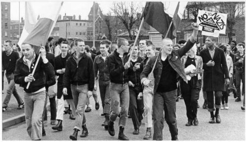 TBT: Skinheads from West Brom on the streets opposing the...
