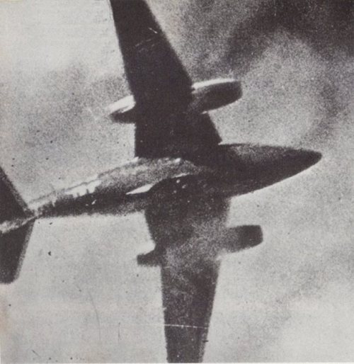 warhistoryonline - Photo of Luftwaffe Me-262 being shot down by...