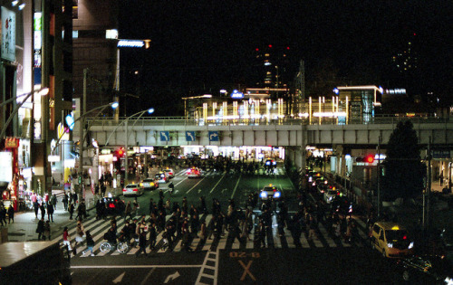 colourfullife4 - #2 - Ueno station, TokyoNikon FE, Agfa Vista...