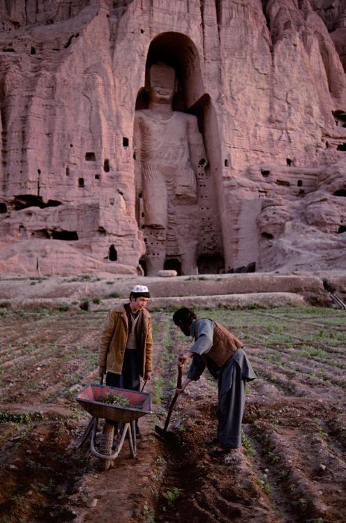 visitafghanistan - Budha Statue Of Bamiyan, Afghanistan7/13/2006