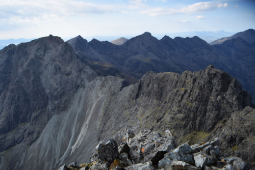 on-misty-mountains - View from the top of Sgurr Alasdair