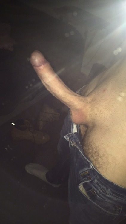 hunglad21:Let me know what you think message me to play 