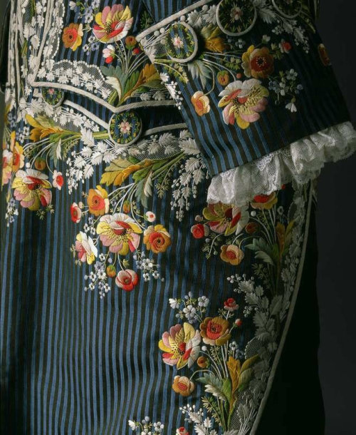 jackviolet:18th century embroidery.