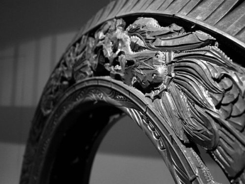 littlelimpstiff14u2 - Carved Tyres by Wim DelvoyeWim Delvoye...