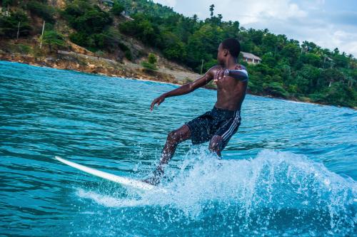 tifanmkreyol - Surf Haiti in Jacmel. Photos c/o Michael Magers