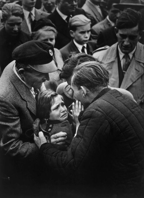 loveinthetimeofwarww2 - “A German child meets her father, a WW2...