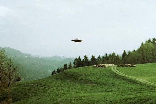 unexplainedthings - ufo sighting 1975 - photos by - ...