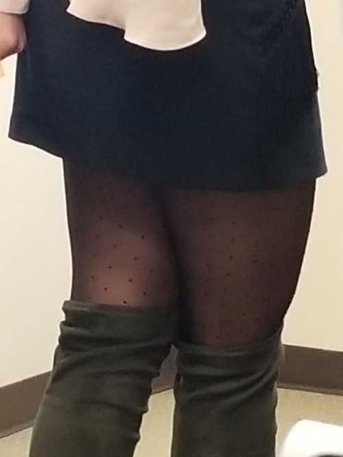 Co-worker got a very nice legs