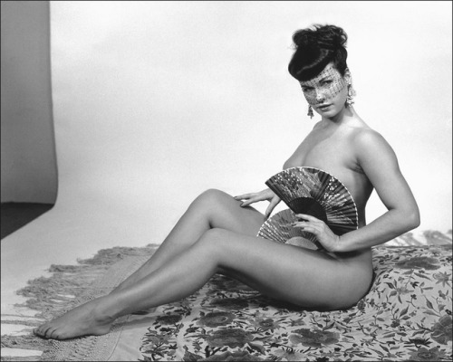 pinuptown - Bettie Page