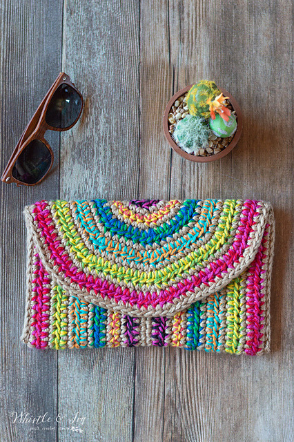 moknitz - ericacrochets - Rica Colorful Clutch by Whistle &...