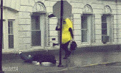 lolzpicx - A BANANA SLIPPING ON A PERSON