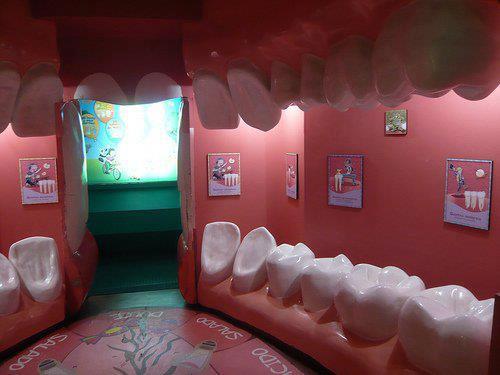 raurublock - 歯医者の待合室が怖すぎる。 on Twitpic