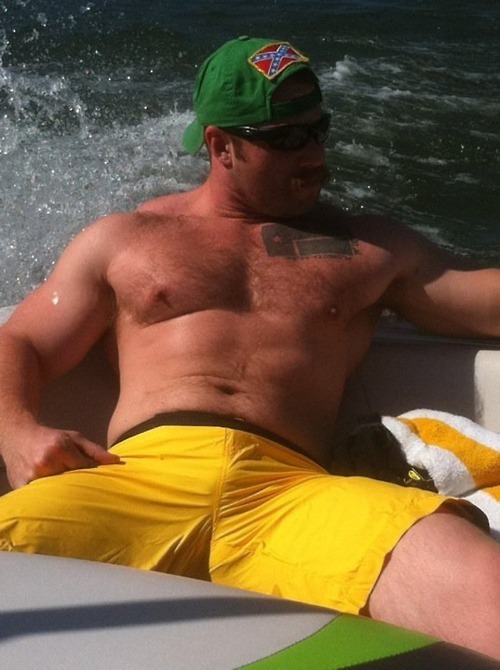 mykindofhotmen - Wow.  The yellow in your trunks really brings out...