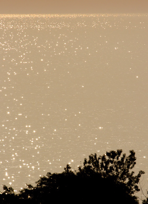 felixinclusis - tinyclicks -  Lake Michigan Sparkletime Dave Gorum 