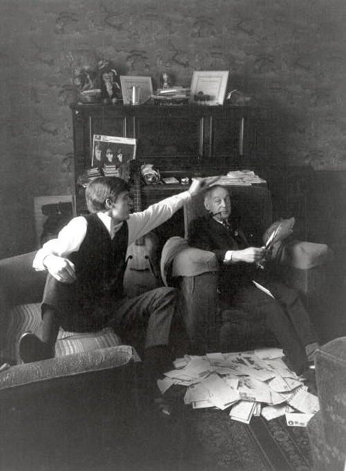 thegilly:
“ Paul’s brother, Mike with their father Jim McCartney at home at 20 Forthlin Road, Liverpool, surrounded by fan-mail. (Photo by Max Scheler - K & K/Redferns)
”