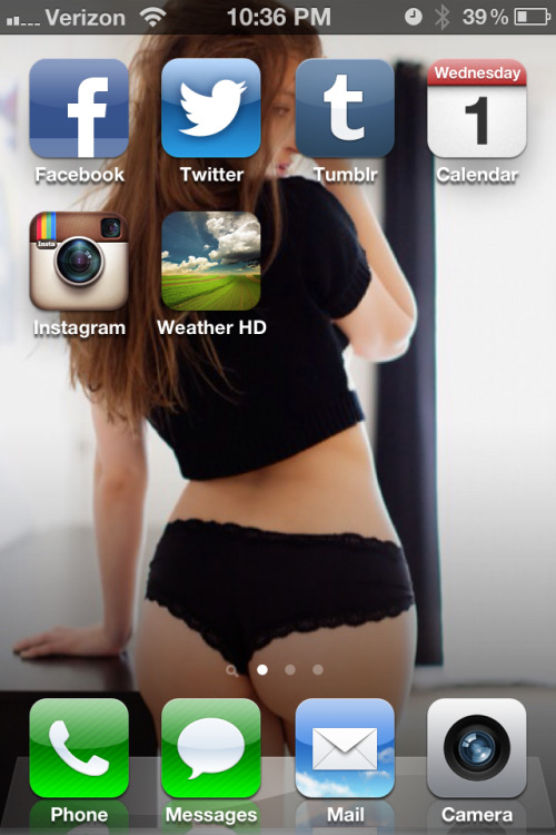 @missdanidaniels thanks for the new home screen ;-)