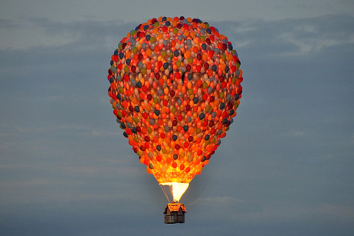 consumerbehaviourself - Hot air balloon inspired by Up - Disney...