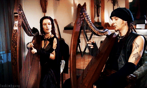 "Généalogie" des harpistes. Quelle(s) place(s) pour le "jeune"?  Tumblr_mb3qzonNId1qimi3zo1_500