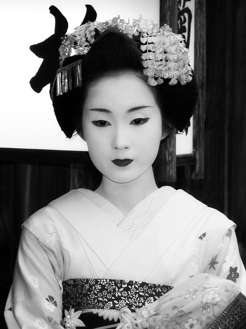 geisha-licious:Kyouka. Contemporary