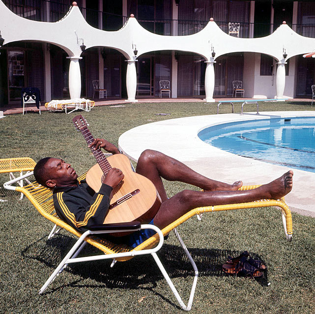 Muitos parabéns, Rei Happy birthday, Pele! To celebrate this day, we’ve decided to showcase a rapidly emerging, niche and illustrious football tumblr, Pele Out Of Context. This tumblr is recent, starting in September and since their inception,...